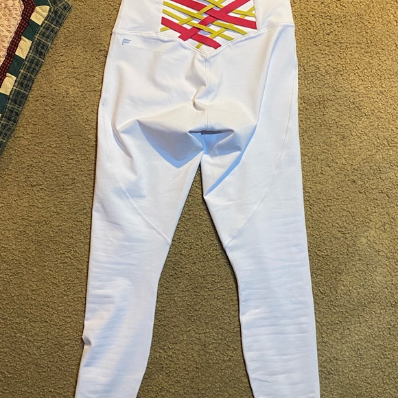 Selling as a set Fabletics multicolor cross pattern pink and orange bra and pant - Picture 2 of 11